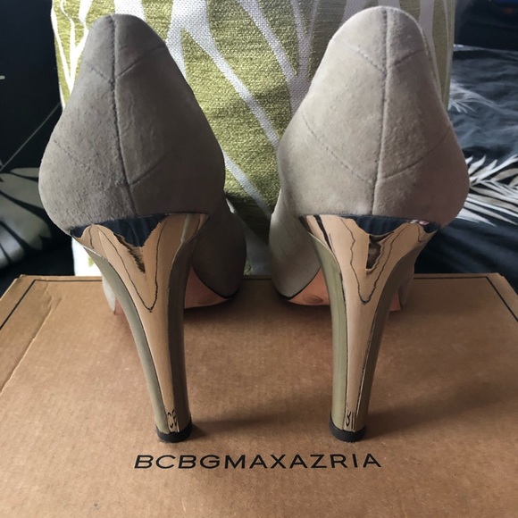 Heels - Picture 2 of 4